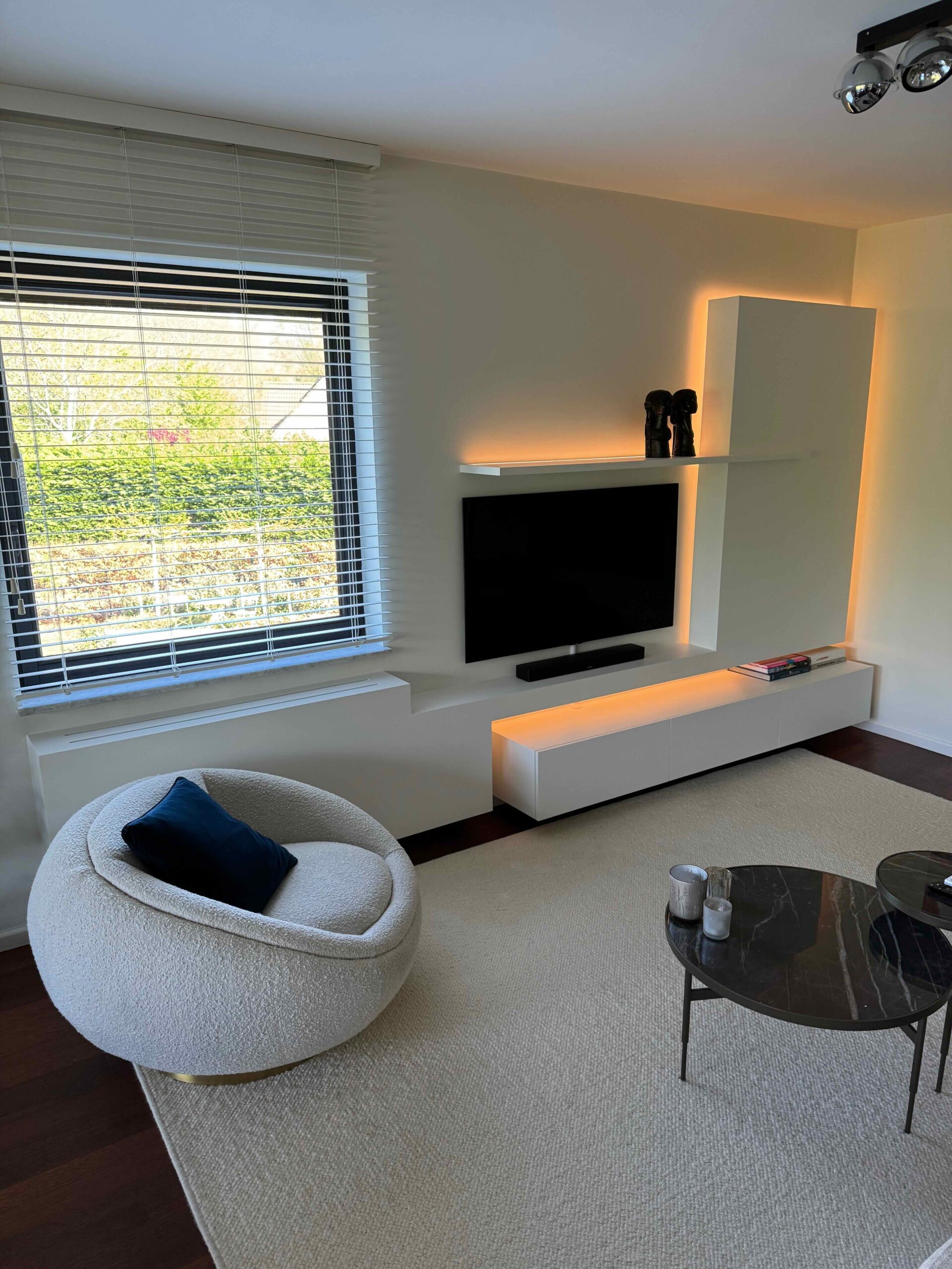 TV wand, TV meubel, bedwand en meubel gang D.R. – 03/2025